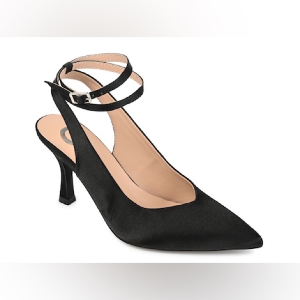 Journee Collection Marcella Pumps